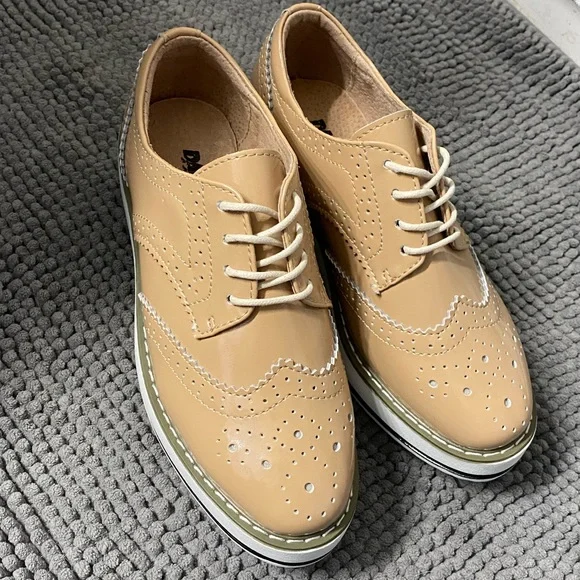 BRAND NEW Dadawen Nude Patent Leather Oxfords. Sz 7 (37) women’s (Real Leather) - Picture 7 of 13